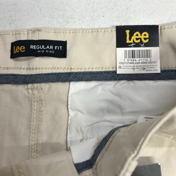 Women’s Lee Legendary Shorts Size 8 Khaki NWT-small defect see photos - Picture 9 of 11